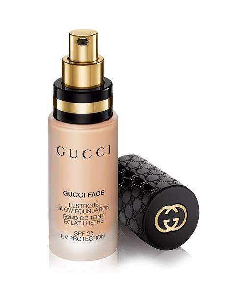 Gucci Lustrous Glow Foundation SPF 25, 30 mL Reviews